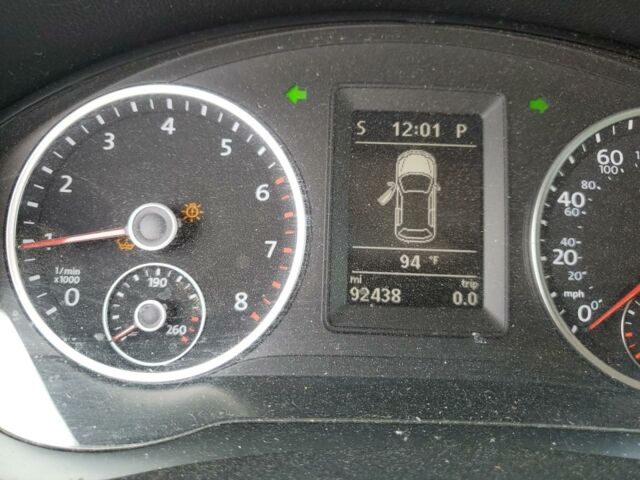 Черный Фольксваген Тигуан, объемом двигателя 2 л и пробегом 148 тыс. км за 9800 $, фото 8 на Automoto.ua