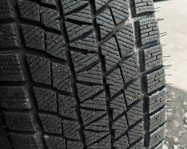 Чорний Фольксваген Тігуан, об'ємом двигуна 1.98 л та пробігом 210 тис. км за 11400 $, фото 6 на Automoto.ua