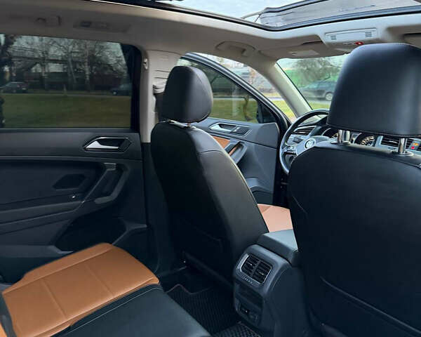 Черный Фольксваген Тигуан, объемом двигателя 1.98 л и пробегом 132 тыс. км за 18500 $, фото 5 на Automoto.ua