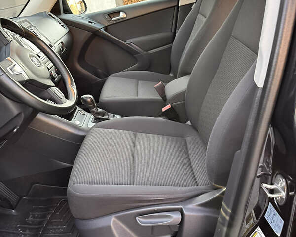 Черный Фольксваген Тигуан, объемом двигателя 1.98 л и пробегом 102 тыс. км за 13900 $, фото 8 на Automoto.ua