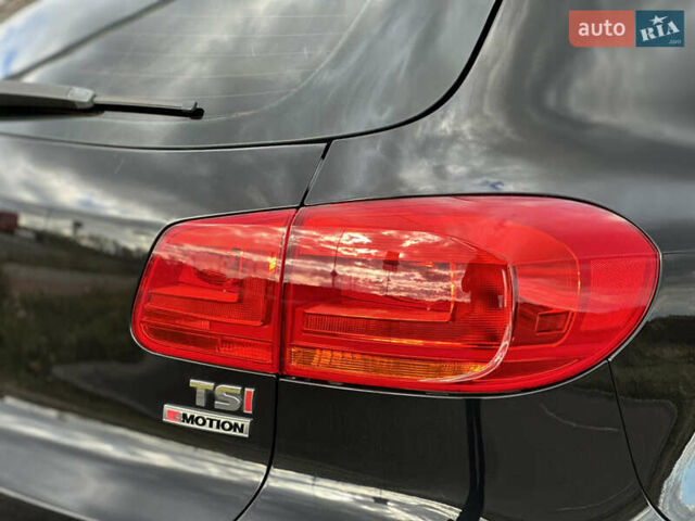 Черный Фольксваген Тигуан, объемом двигателя 2 л и пробегом 175 тыс. км за 12333 $, фото 13 на Automoto.ua