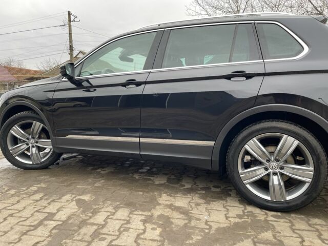 Черный Фольксваген Тигуан, объемом двигателя 2 л и пробегом 225 тыс. км за 24000 $, фото 21 на Automoto.ua