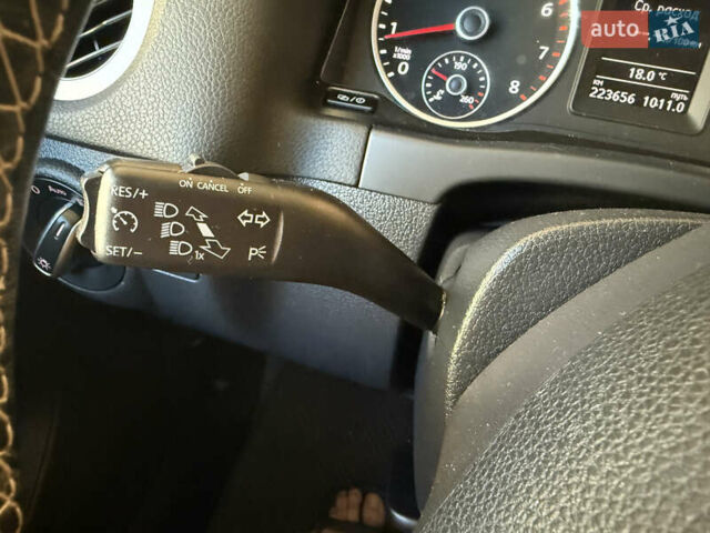 Черный Фольксваген Тигуан, объемом двигателя 1.98 л и пробегом 161 тыс. км за 14300 $, фото 12 на Automoto.ua