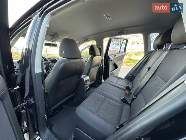 Черный Фольксваген Тигуан, объемом двигателя 2 л и пробегом 100 тыс. км за 14200 $, фото 34 на Automoto.ua