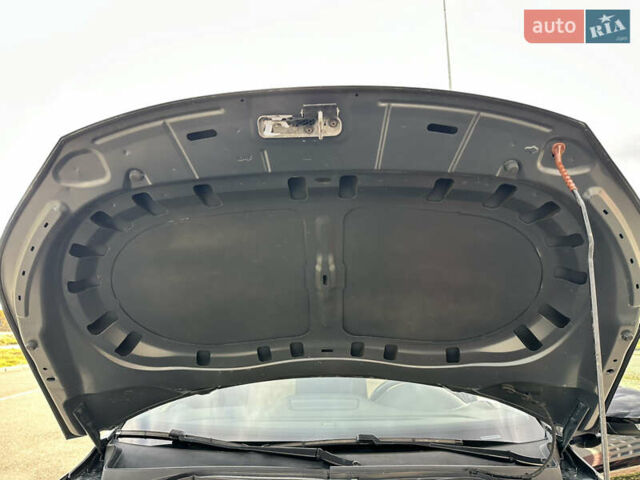 Черный Фольксваген Тигуан, объемом двигателя 2 л и пробегом 175 тыс. км за 12333 $, фото 66 на Automoto.ua