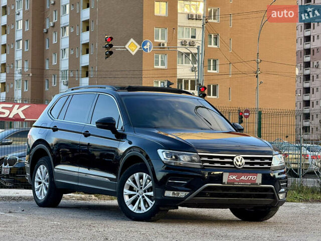 Черный Фольксваген Тигуан, объемом двигателя 1.98 л и пробегом 81 тыс. км за 21500 $, фото 59 на Automoto.ua