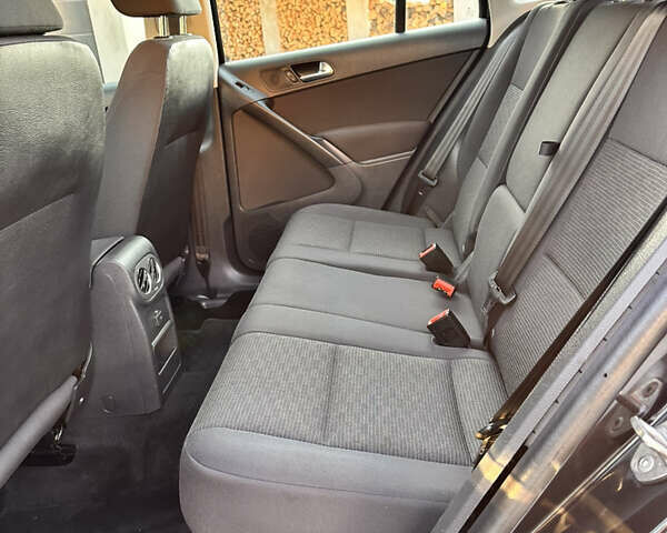 Черный Фольксваген Тигуан, объемом двигателя 1.98 л и пробегом 102 тыс. км за 13900 $, фото 12 на Automoto.ua