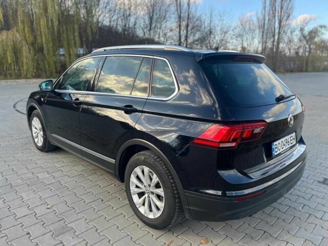 Черный Фольксваген Тигуан, объемом двигателя 2 л и пробегом 300 тыс. км за 17000 $, фото 8 на Automoto.ua