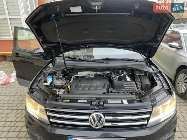 Черный Фольксваген Тигуан, объемом двигателя 1.98 л и пробегом 199 тыс. км за 15850 $, фото 26 на Automoto.ua