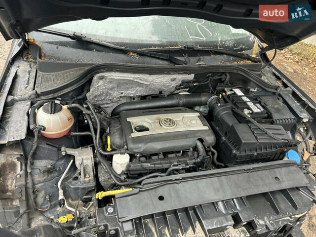 Черный Фольксваген Тигуан, объемом двигателя 1.98 л и пробегом 198 тыс. км за 8800 $, фото 8 на Automoto.ua