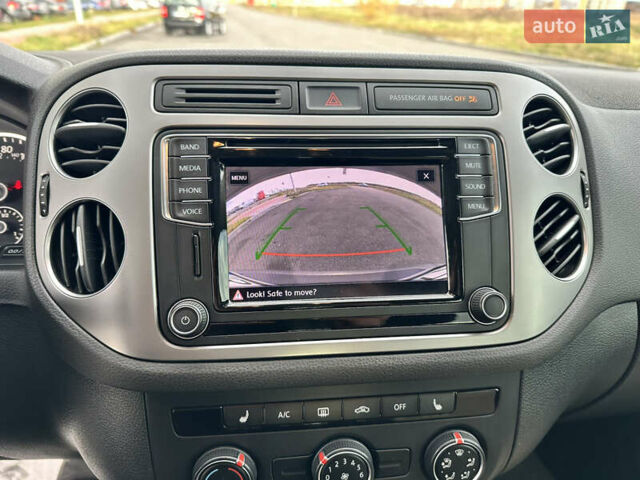 Черный Фольксваген Тигуан, объемом двигателя 2 л и пробегом 175 тыс. км за 12333 $, фото 52 на Automoto.ua