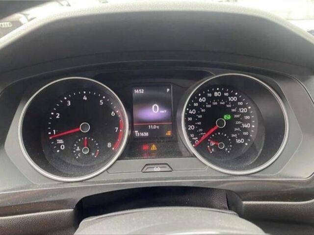 Чорний Фольксваген Тігуан, об'ємом двигуна 2 л та пробігом 131 тис. км за 18500 $, фото 7 на Automoto.ua