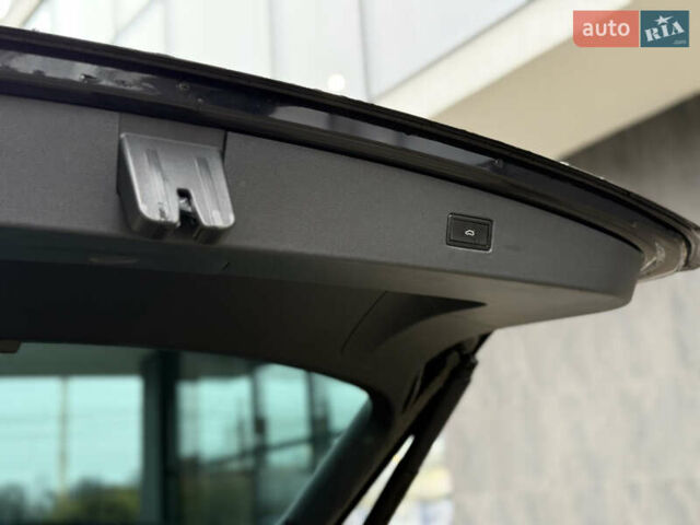 Черный Фольксваген Тигуан, объемом двигателя 2 л и пробегом 209 тыс. км за 23800 $, фото 18 на Automoto.ua