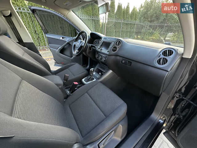 Черный Фольксваген Тигуан, объемом двигателя 2 л и пробегом 100 тыс. км за 14200 $, фото 44 на Automoto.ua