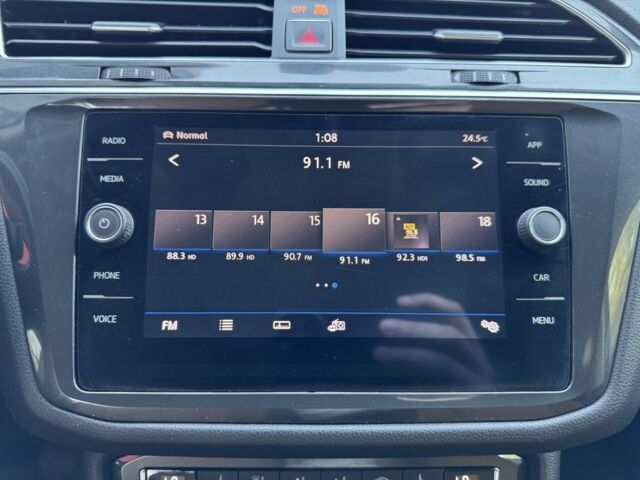 Черный Фольксваген Тигуан, объемом двигателя 2 л и пробегом 173 тыс. км за 16400 $, фото 18 на Automoto.ua