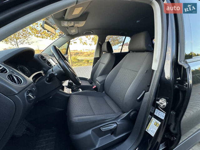 Черный Фольксваген Тигуан, объемом двигателя 2 л и пробегом 100 тыс. км за 14200 $, фото 51 на Automoto.ua