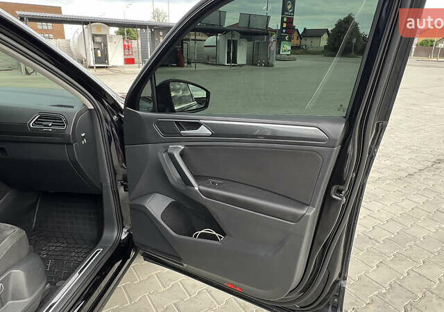 Черный Фольксваген Тигуан, объемом двигателя 1.97 л и пробегом 250 тыс. км за 23500 $, фото 15 на Automoto.ua