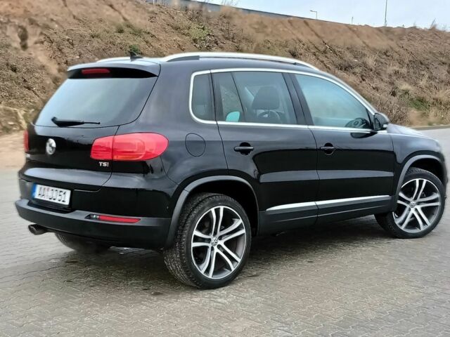 Черный Фольксваген Тигуан, объемом двигателя 2 л и пробегом 82 тыс. км за 9000 $, фото 6 на Automoto.ua