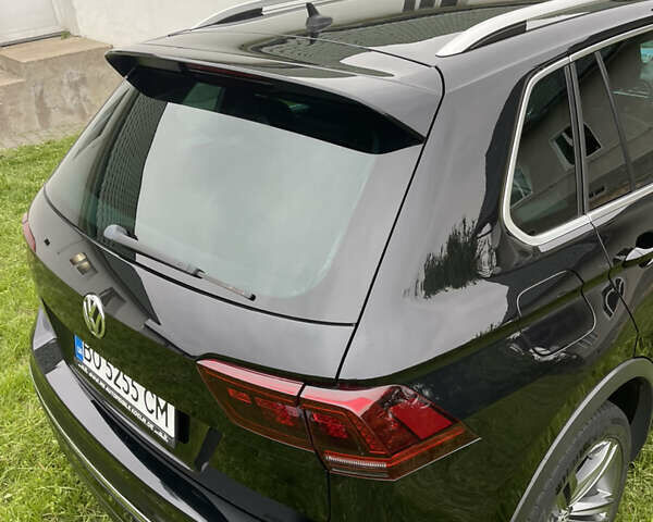 Черный Фольксваген Тигуан, объемом двигателя 1.98 л и пробегом 215 тыс. км за 26855 $, фото 13 на Automoto.ua