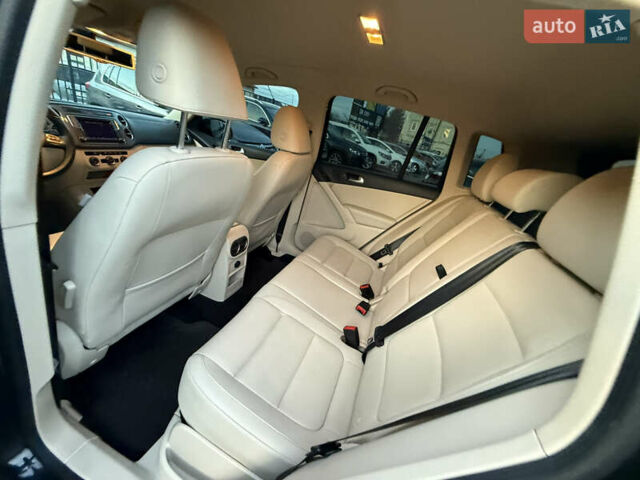 Черный Фольксваген Тигуан, объемом двигателя 2 л и пробегом 185 тыс. км за 13999 $, фото 38 на Automoto.ua