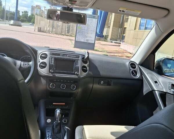 Черный Фольксваген Тигуан, объемом двигателя 1.98 л и пробегом 118 тыс. км за 16800 $, фото 10 на Automoto.ua