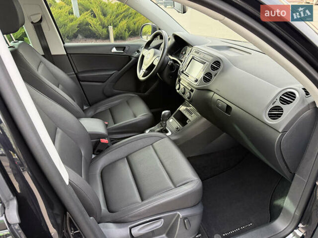 Черный Фольксваген Тигуан, объемом двигателя 2 л и пробегом 104 тыс. км за 14900 $, фото 12 на Automoto.ua