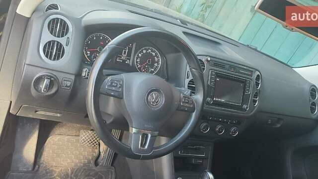 Черный Фольксваген Тигуан, объемом двигателя 1.98 л и пробегом 66 тыс. км за 16500 $, фото 7 на Automoto.ua
