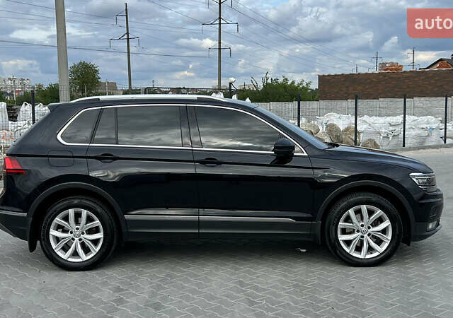Черный Фольксваген Тигуан, объемом двигателя 1.97 л и пробегом 250 тыс. км за 23500 $, фото 3 на Automoto.ua