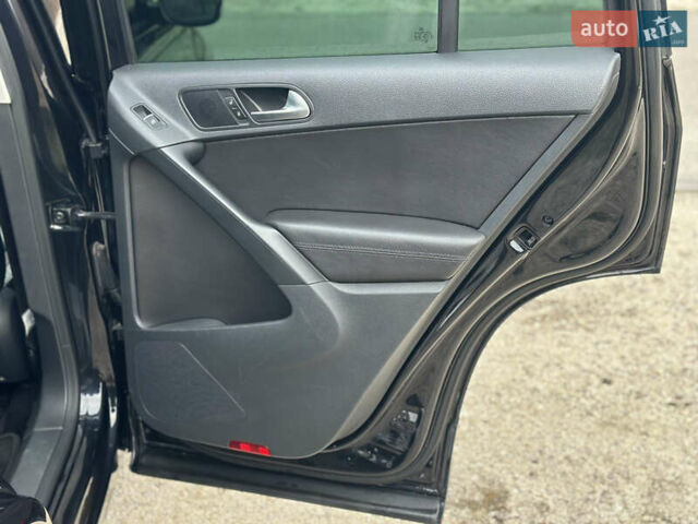 Черный Фольксваген Тигуан, объемом двигателя 1.98 л и пробегом 85 тыс. км за 15999 $, фото 10 на Automoto.ua