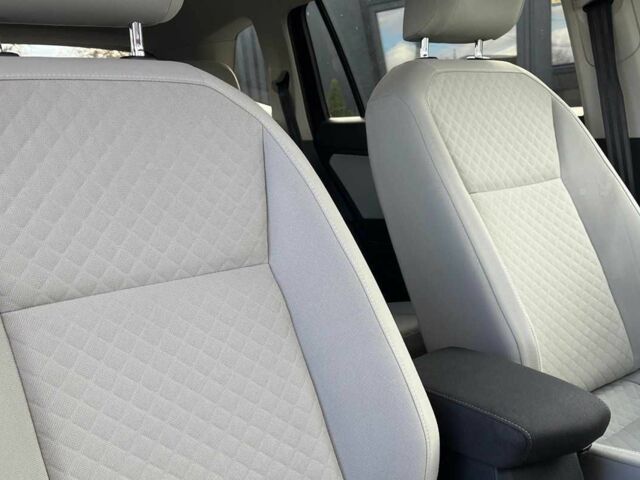 Чорний Фольксваген Тігуан, об'ємом двигуна 2 л та пробігом 42 тис. км за 17000 $, фото 22 на Automoto.ua