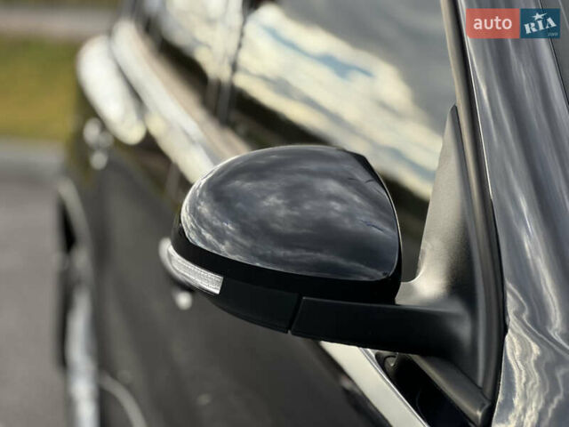 Черный Фольксваген Тигуан, объемом двигателя 2 л и пробегом 175 тыс. км за 12333 $, фото 11 на Automoto.ua