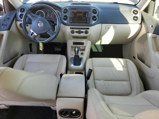 Черный Фольксваген Тигуан, объемом двигателя 2 л и пробегом 80 тыс. км за 2000 $, фото 7 на Automoto.ua