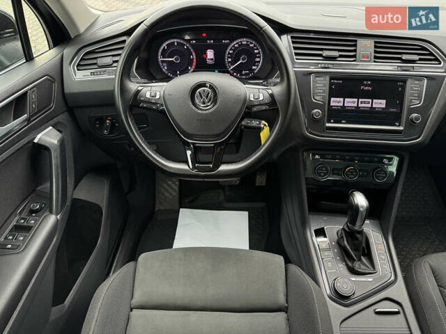 Чорний Фольксваген Тігуан, об'ємом двигуна 1.98 л та пробігом 151 тис. км за 24900 $, фото 23 на Automoto.ua