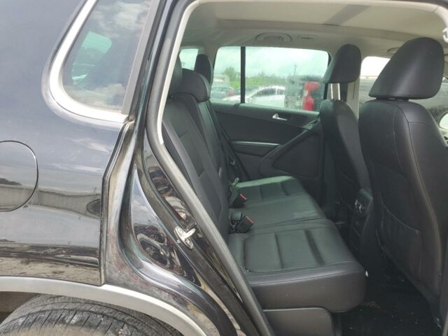 Черный Фольксваген Тигуан, объемом двигателя 2 л и пробегом 148 тыс. км за 9800 $, фото 9 на Automoto.ua