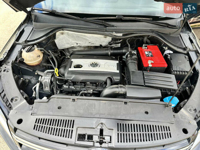 Черный Фольксваген Тигуан, объемом двигателя 2 л и пробегом 175 тыс. км за 12333 $, фото 67 на Automoto.ua