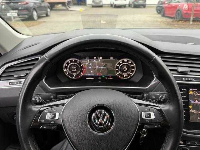 Черный Фольксваген Тигуан, объемом двигателя 2 л и пробегом 102 тыс. км за 12100 $, фото 12 на Automoto.ua