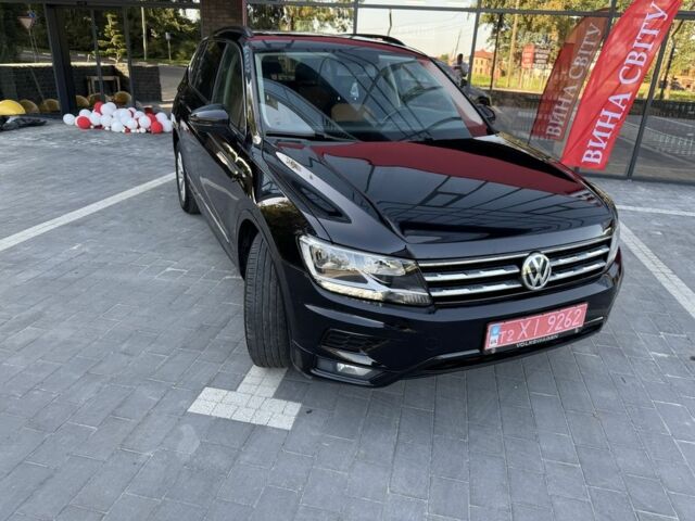 Черный Фольксваген Тигуан, объемом двигателя 2 л и пробегом 173 тыс. км за 16400 $, фото 8 на Automoto.ua