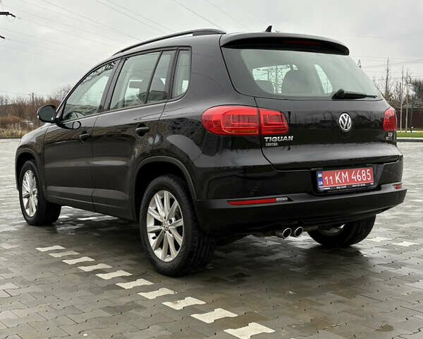 Черный Фольксваген Тигуан, объемом двигателя 2 л и пробегом 95 тыс. км за 14499 $, фото 7 на Automoto.ua