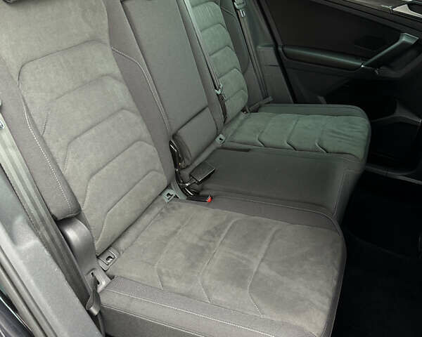 Чорний Фольксваген Тігуан, об'ємом двигуна 1.98 л та пробігом 151 тис. км за 24900 $, фото 20 на Automoto.ua