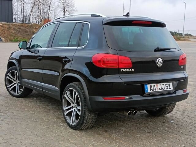 Черный Фольксваген Тигуан, объемом двигателя 2 л и пробегом 82 тыс. км за 9000 $, фото 3 на Automoto.ua