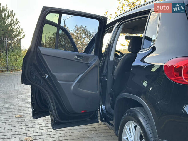 Черный Фольксваген Тигуан, объемом двигателя 2 л и пробегом 100 тыс. км за 14200 $, фото 32 на Automoto.ua