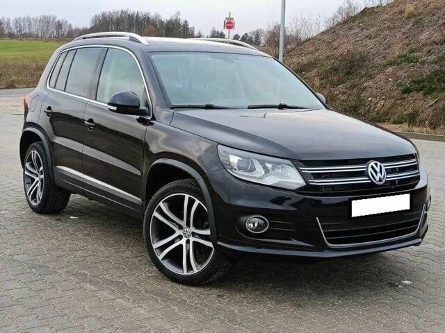 Чорний Фольксваген Тігуан, об'ємом двигуна 2 л та пробігом 82 тис. км за 10300 $, фото 7 на Automoto.ua
