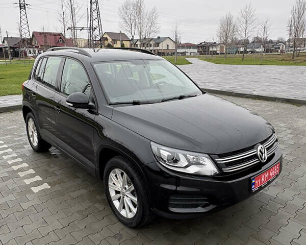 Черный Фольксваген Тигуан, объемом двигателя 2 л и пробегом 95 тыс. км за 14499 $, фото 11 на Automoto.ua