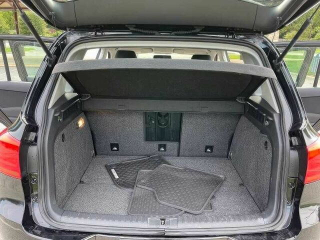 Чорний Фольксваген Тігуан, об'ємом двигуна 2 л та пробігом 123 тис. км за 3200 $, фото 10 на Automoto.ua