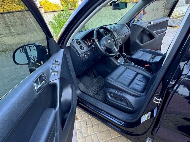 Черный Фольксваген Тигуан, объемом двигателя 2 л и пробегом 124 тыс. км за 16000 $, фото 3 на Automoto.ua