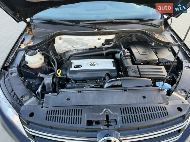 Черный Фольксваген Тигуан, объемом двигателя 1.98 л и пробегом 120 тыс. км за 11999 $, фото 29 на Automoto.ua