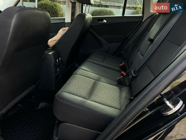 Черный Фольксваген Тигуан, объемом двигателя 1.98 л и пробегом 97 тыс. км за 12500 $, фото 26 на Automoto.ua