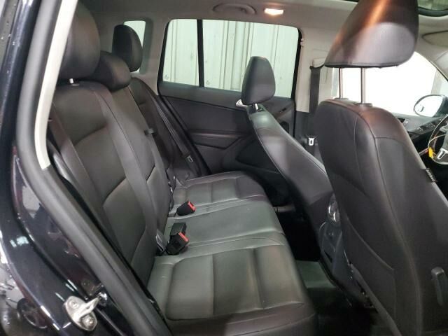 Чорний Фольксваген Тігуан, об'ємом двигуна 2 л та пробігом 182 тис. км за 8900 $, фото 10 на Automoto.ua