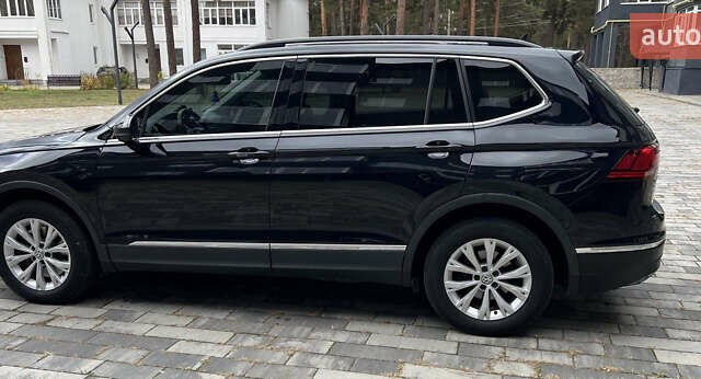 Черный Фольксваген Тигуан, объемом двигателя 1.98 л и пробегом 135 тыс. км за 20700 $, фото 3 на Automoto.ua