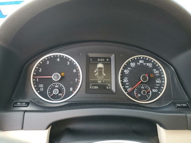 Чорний Фольксваген Тігуан, об'ємом двигуна 2 л та пробігом 150 тис. км за 8600 $, фото 8 на Automoto.ua